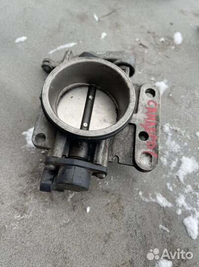 Дроссельная заслонка Renault Sandero 1 K4M