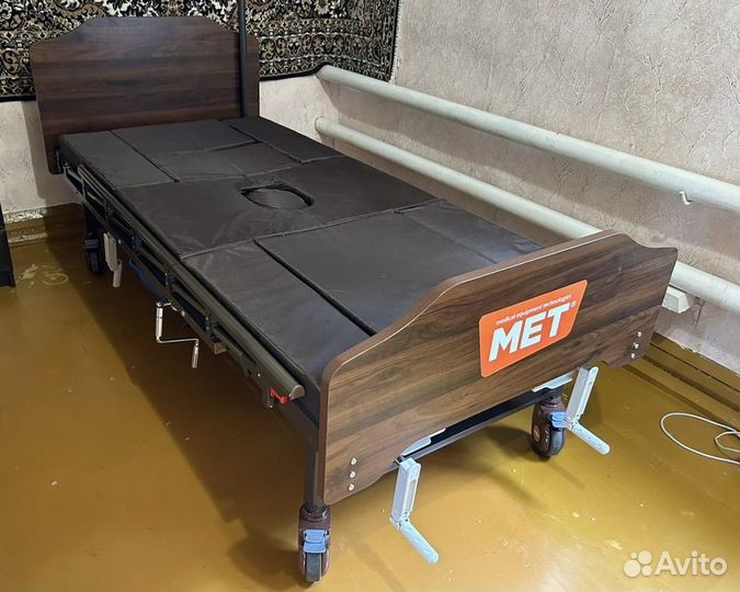 Медицинская кровать для лежачих больных бу