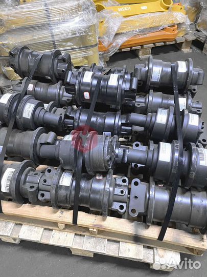 Каток поддерживающий Komatsu PC60-3