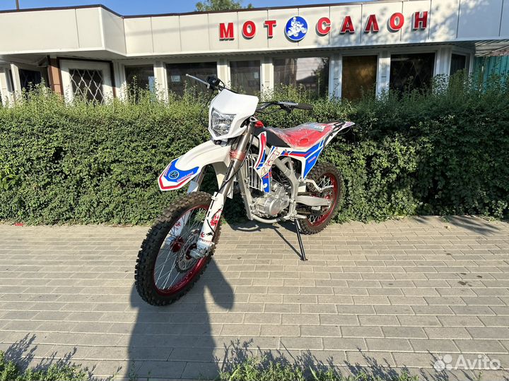 Новый мотоцикл motoland WRX 250 lite