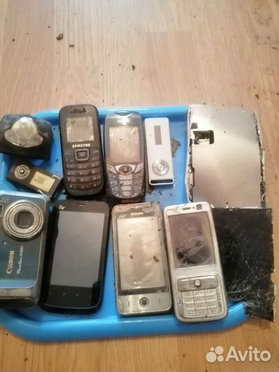 Ломаные телефоны на запчасти