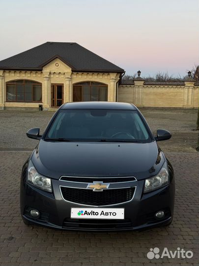 Chevrolet Cruze 1.8 AT, 2011, 221 850 км