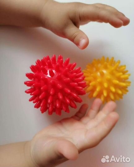 Массажный мячик