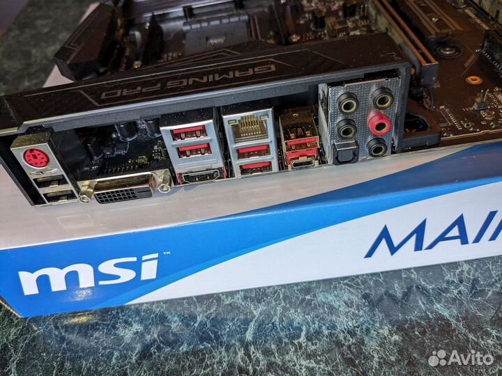 MSI X370 gaming PRO carbon