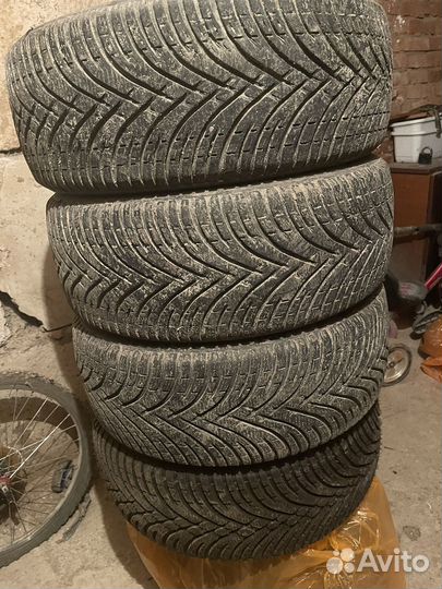 Bfgoodrich G-Force Winter 2 215/45 R17 91H