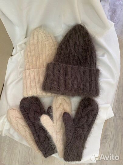 Шапка и варежки из ангоры
