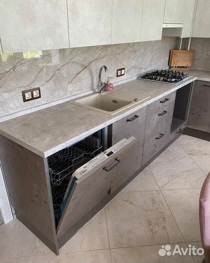 Кухонный гарнитур без ручек CN:042360