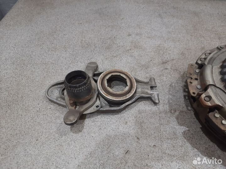 Сцепление б/у для 1.4 CHP DQ200 Skoda Octavia A7