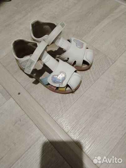 Сандали для девочки