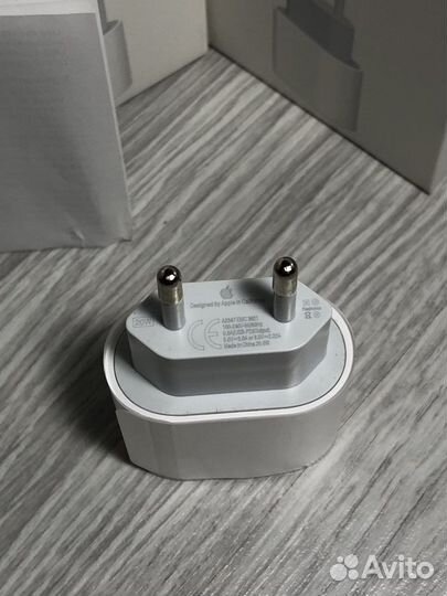 Блок питания для iPhone