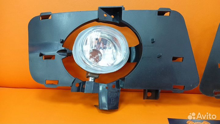 Фары противотуманные mazda3 левая правая