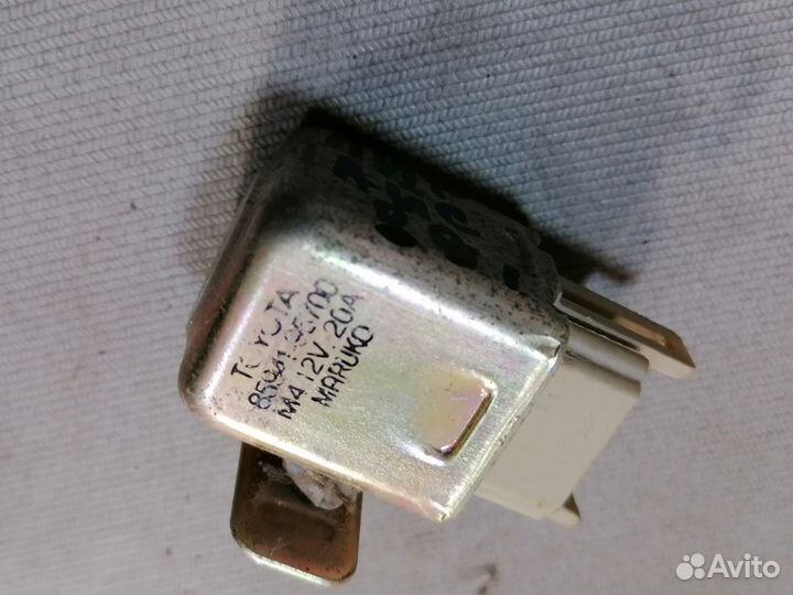 Реле стеклоочист. 85941-95700 Toyota Lite Ace 1989