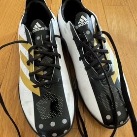 Бутсы сороконожки adidas 33