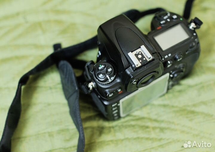 Камера Nikon D700