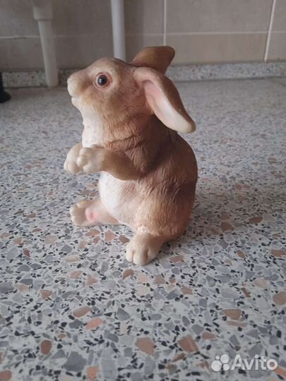 Фигурка кролик