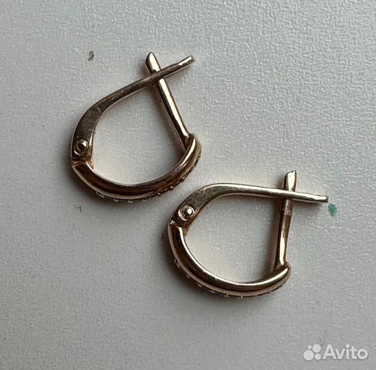 Золотые серьги