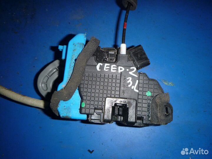 Замок двери задней левой KIA ceed II 2012-2018