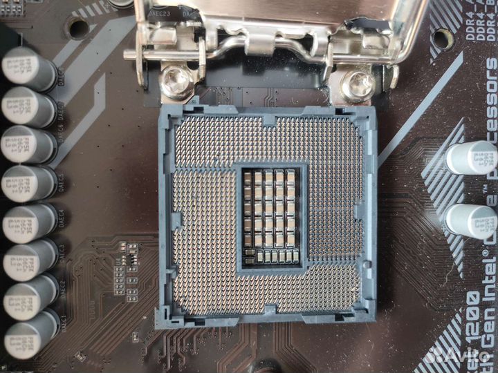 Gigabyte Z490UD
