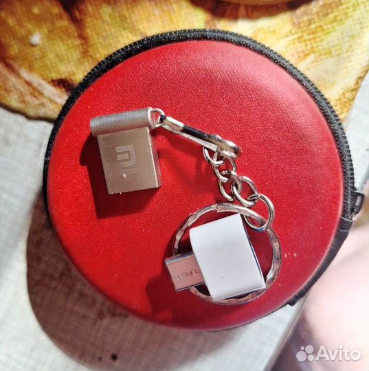 Флешка USB 3.0 - Брелок с переходником