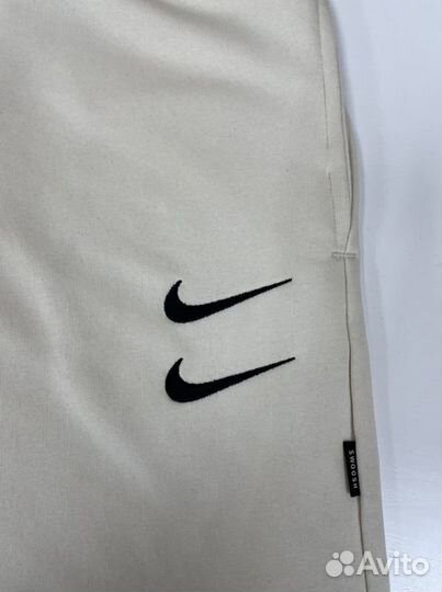 Шорты Nike swoosh светлые