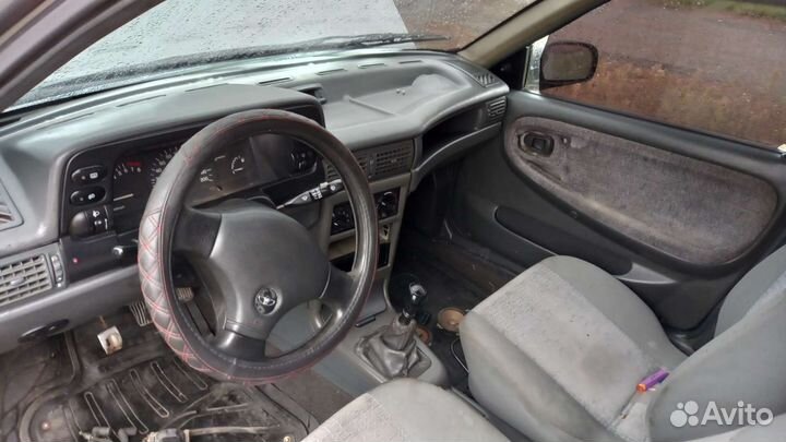 Дэу Нексия разбор крышка багажника