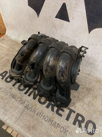 Впускной коллектор Peugeot 307 0342H1