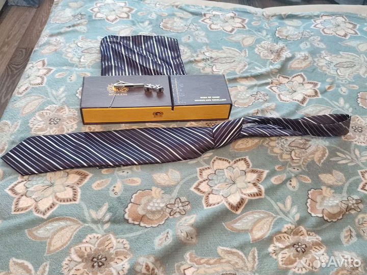 Галстук мужской новый