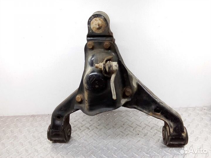 Рычаг передний левый нижний Mercedes Sprinter W906