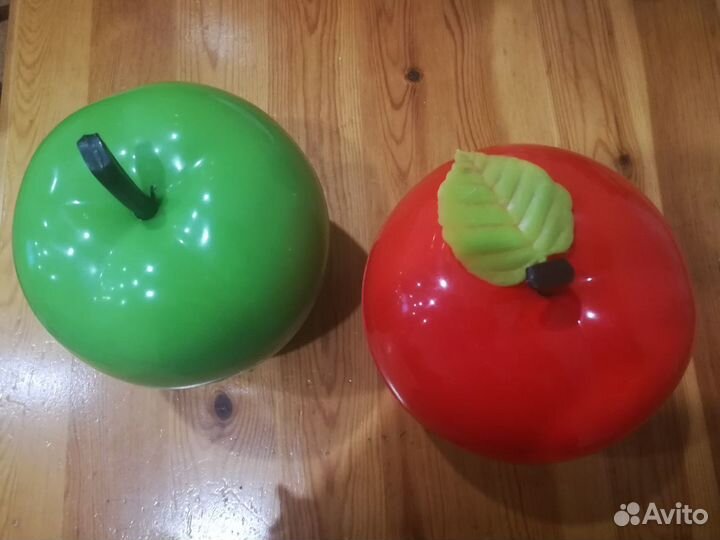 Яблоко - из пластмассы за 3 шт