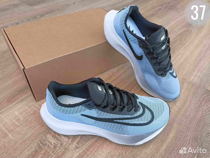 Беговые кроссовки nike fly 5