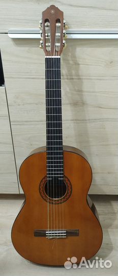 Акустическая гитара yamaha C40