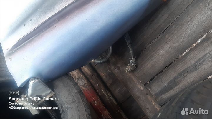 Продам спойлер тоета дюна