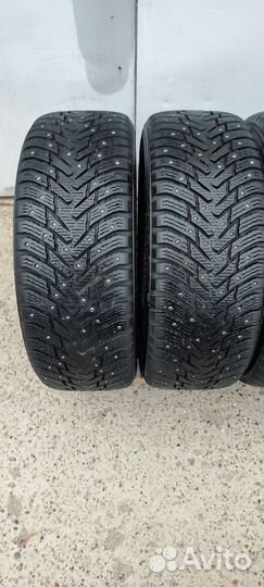 Nokian Tyres Hakkapeliitta 8 SUV 235/60 R18