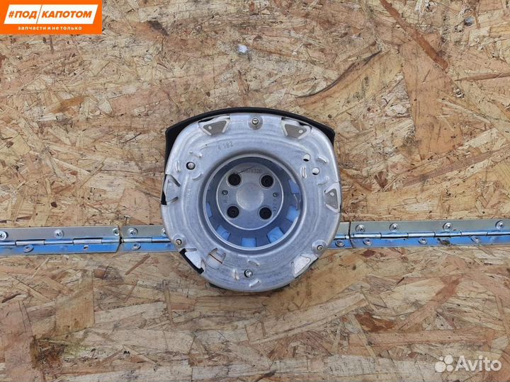 Подушка безопасности водителя Audi A6 4F/C6 2005