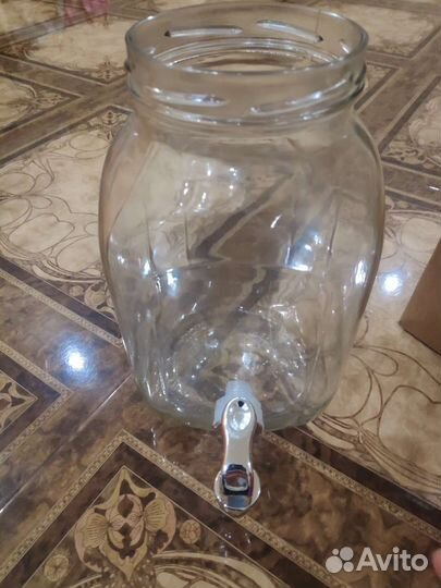 Банка /диспенсер с краном 3л