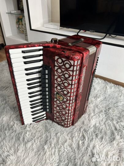 Аккордеон royal standard