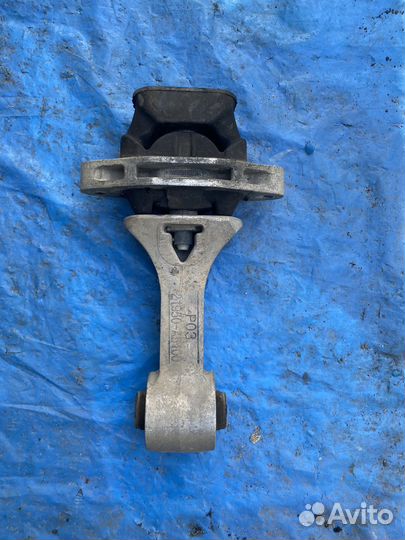 Подушка АКПП hyundai solaris 1