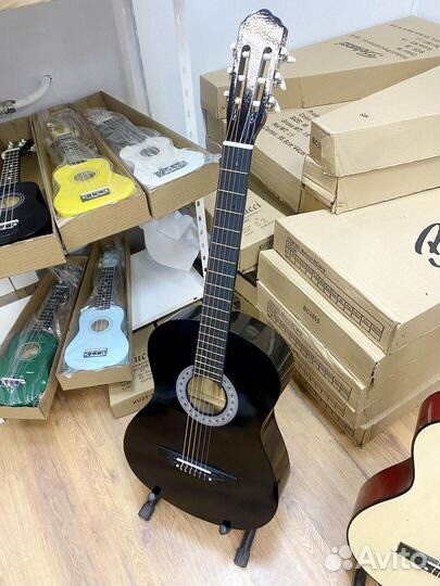 Гитара классическая