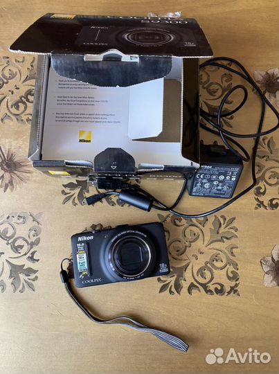 Nikon coolpix s9300
