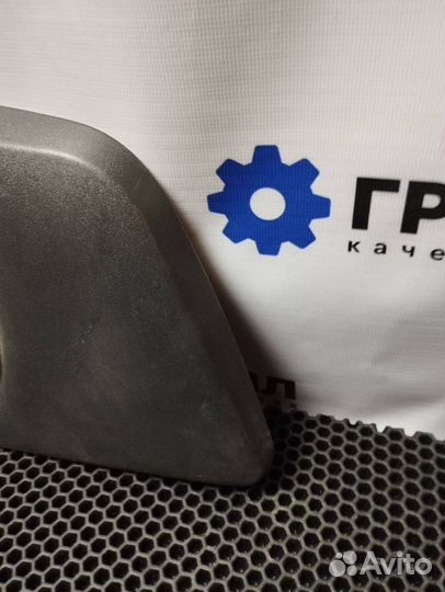 Накладка (крышка) на зеркало Volvo FH4 82359213