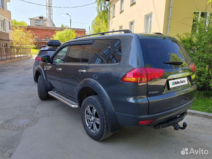 Mitsubishi Pajero Sport 2.5 AT, 2011, 208 300 км