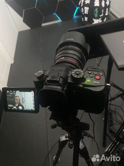 Panasonic lumix gh5s