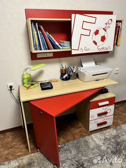 Компьютерный стол