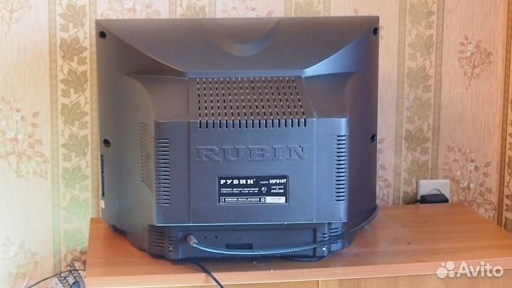 ЭЛТ телевизор 