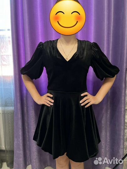 Нарядное женское платье