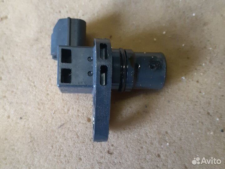 Датчик положения распредвала Mitsubishi Outlander