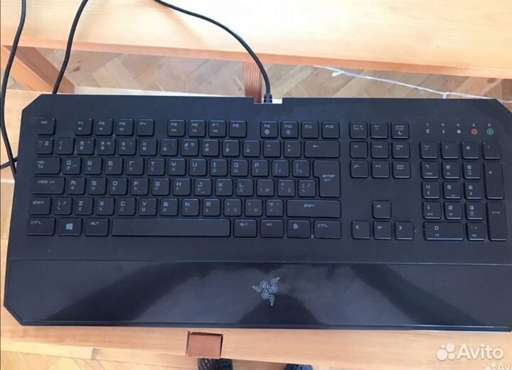Игровая клавиатура razer