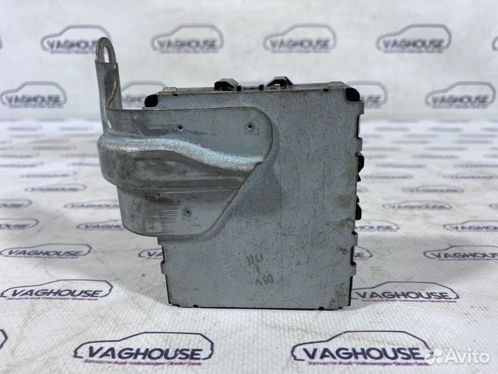 Блок электронный Toyota Land Cruiser 100 4.2 1HD