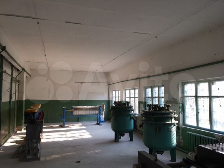 Производство, склады 1000 м²