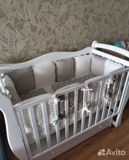 Бортики в кроватку